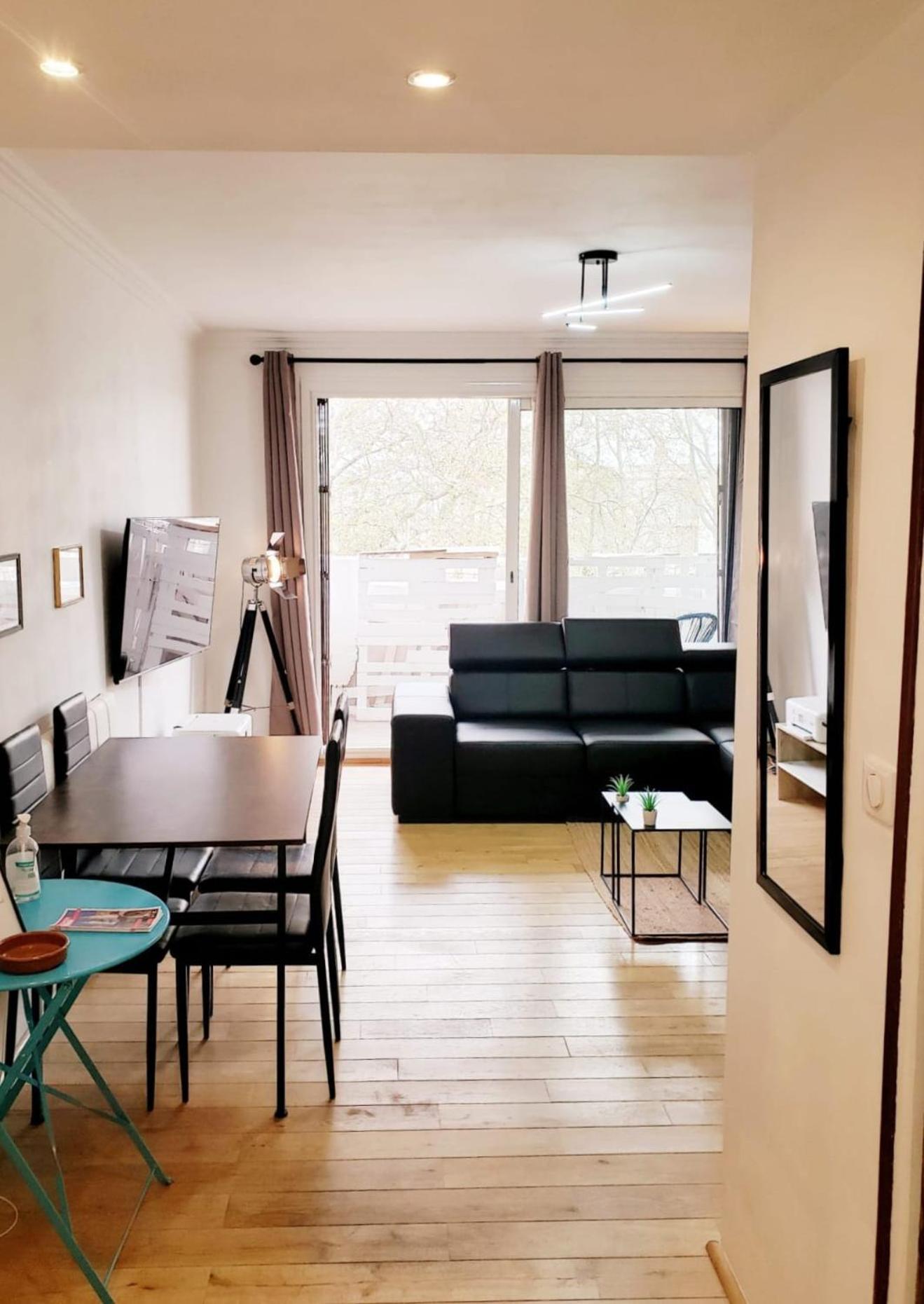 Air Conditioned Residential Suite From 1 To 6 - Bathtubs In Rooms - Self-Arrival - Wifi - Laundry - Parking Avignon Eksteriør billede