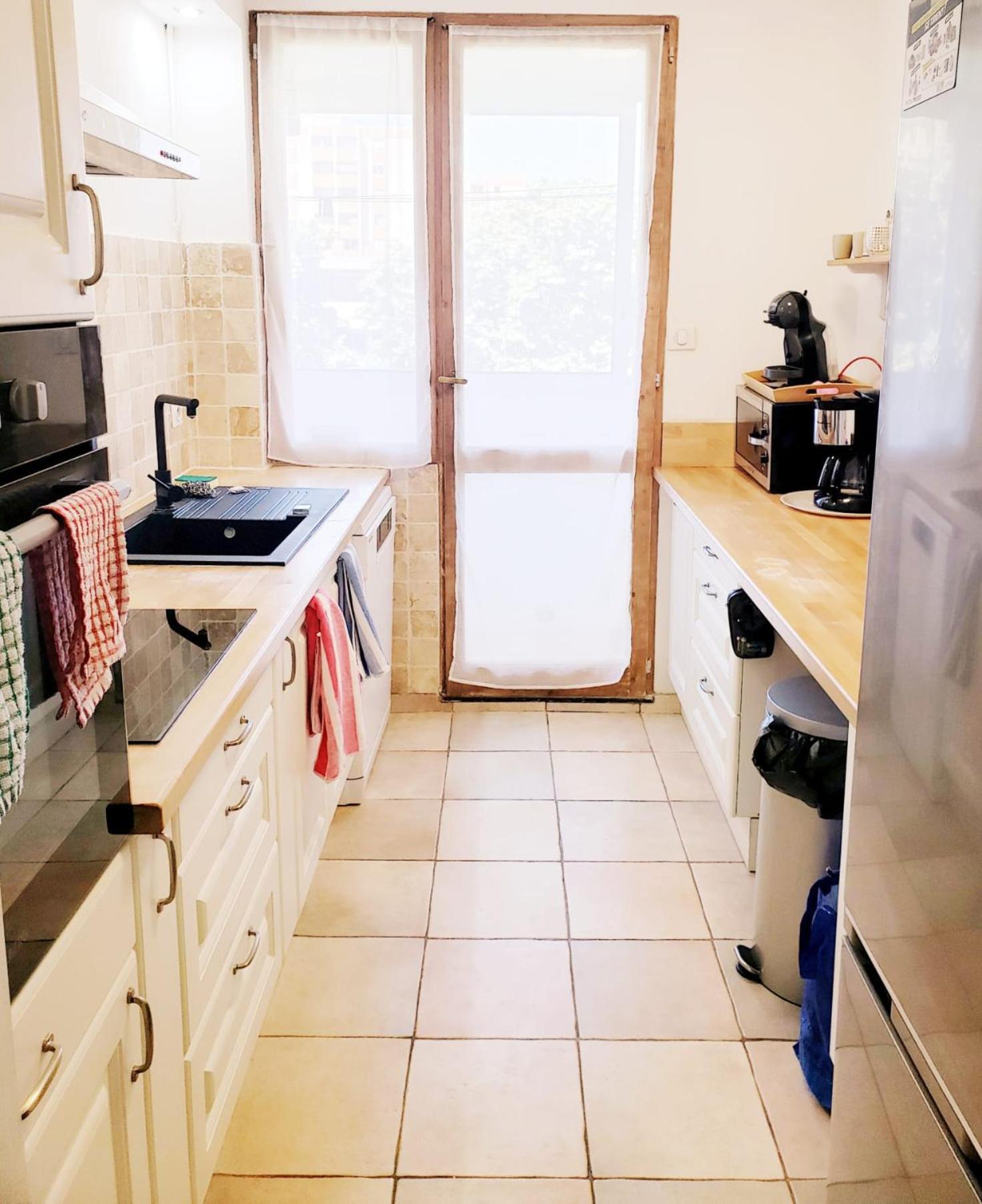 Air Conditioned Residential Suite From 1 To 6 - Bathtubs In Rooms - Self-Arrival - Wifi - Laundry - Parking Avignon Eksteriør billede